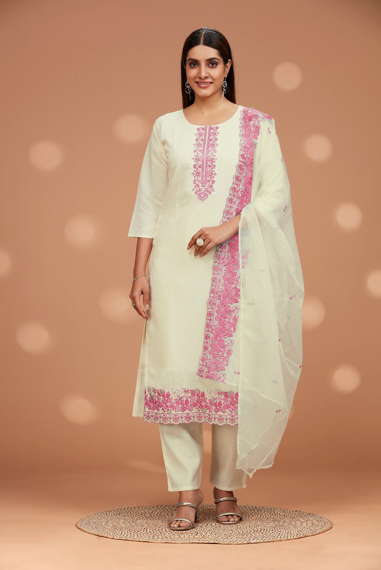 White Cotton Embroidered Chic Kurta Set