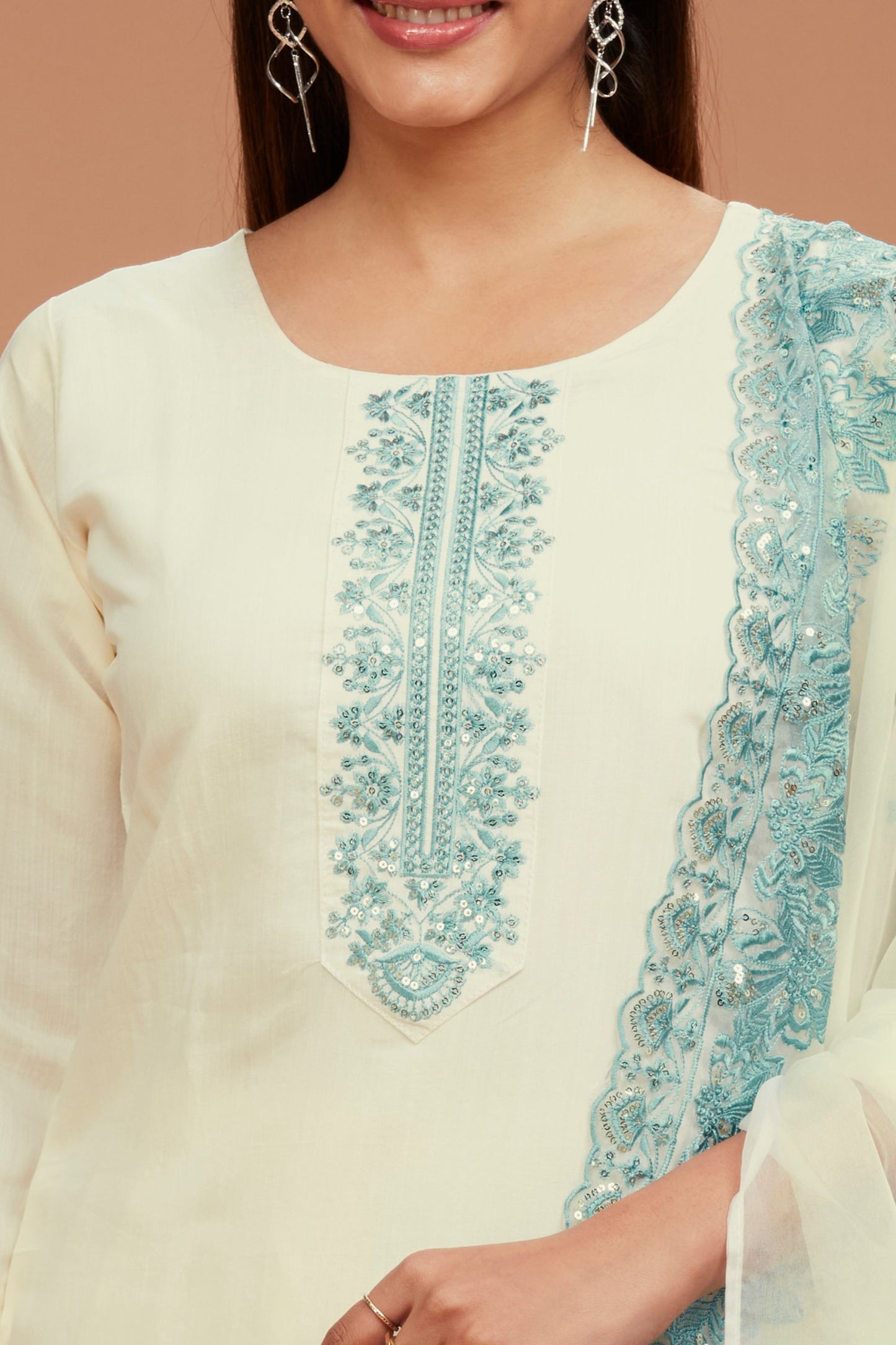 White Cotton Embroidered Chic Kurta Set