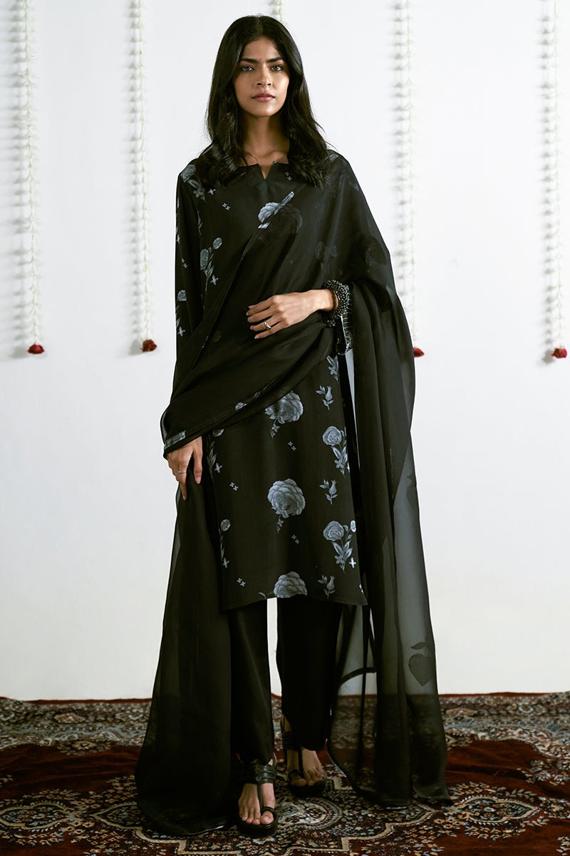 Viscose Crepe Printed Top With Embroidered Organza Dupatta Available In Black and Maroon