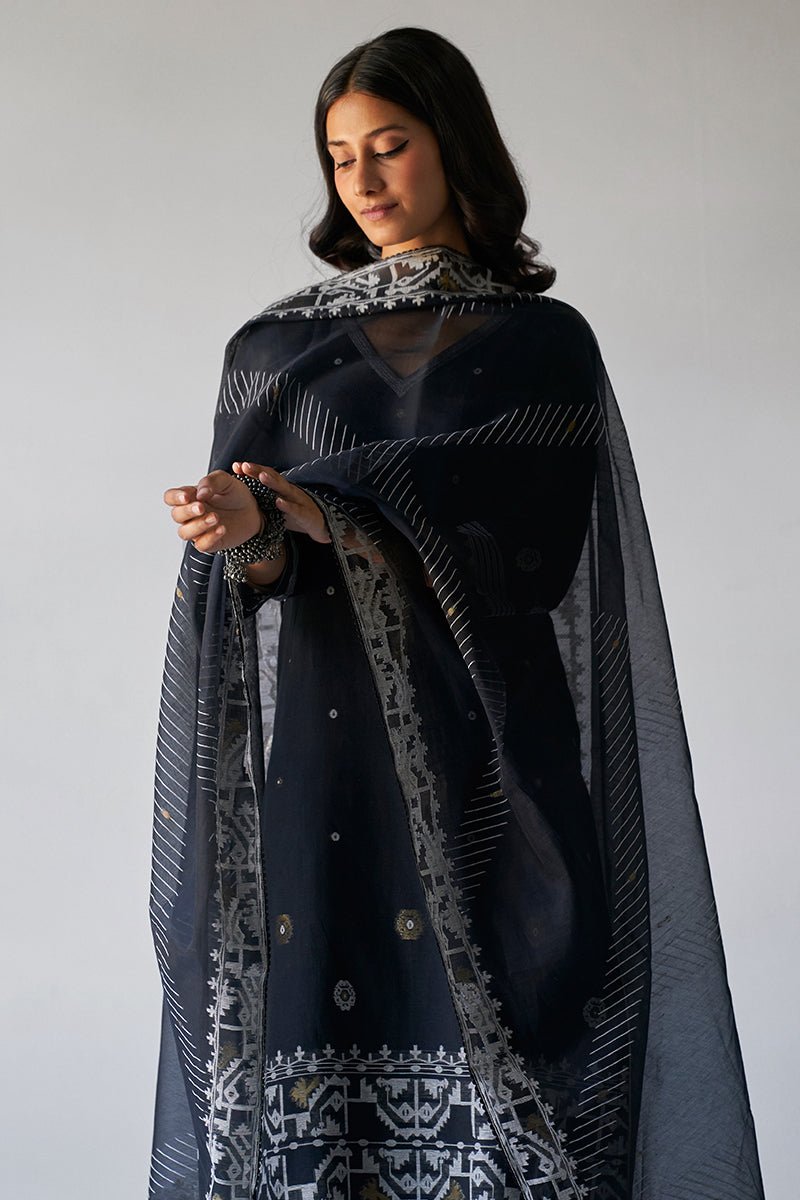 Black Woven Kurta With Viscose Chanderi Dupatta