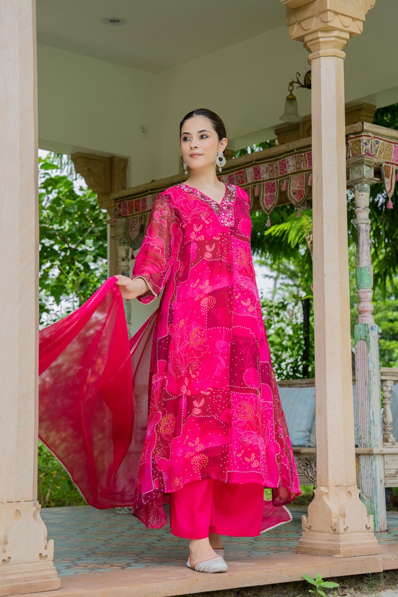 Elegant Red- Pink A-Line Kurta Set With Embroidered V-Neck And Abstract Floral Print