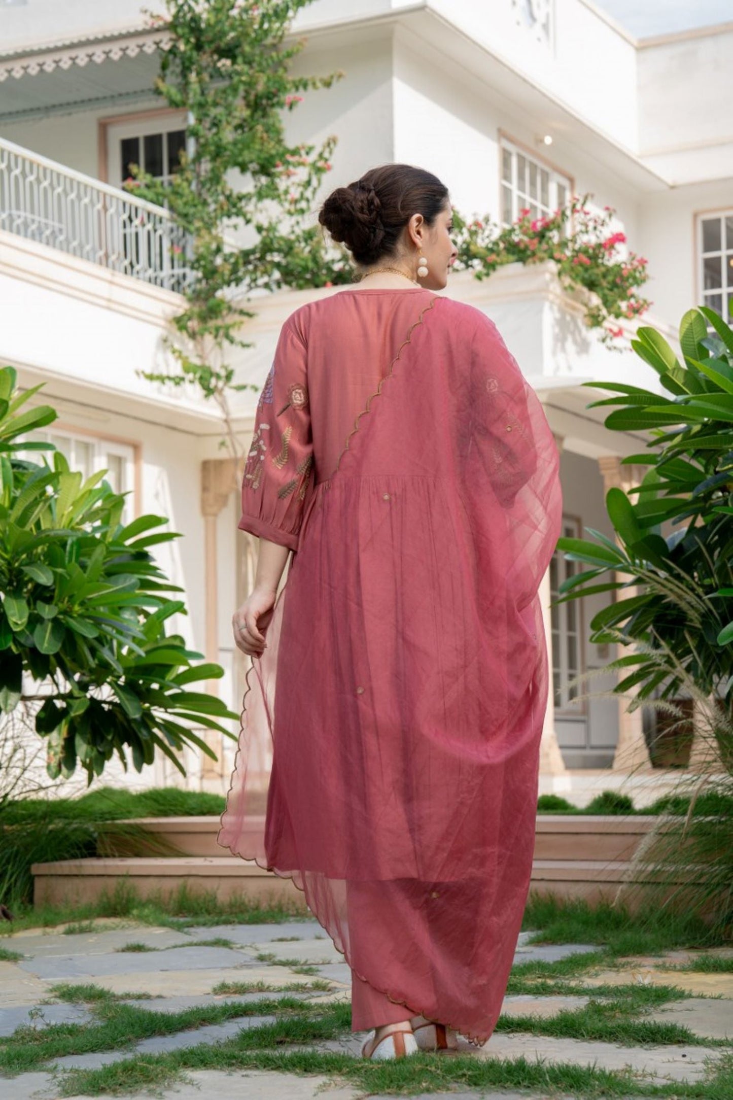 ROSE PINK FLORAL EMBROIDERED STRAIGHT KURTA SUIT WITH DUPATTA