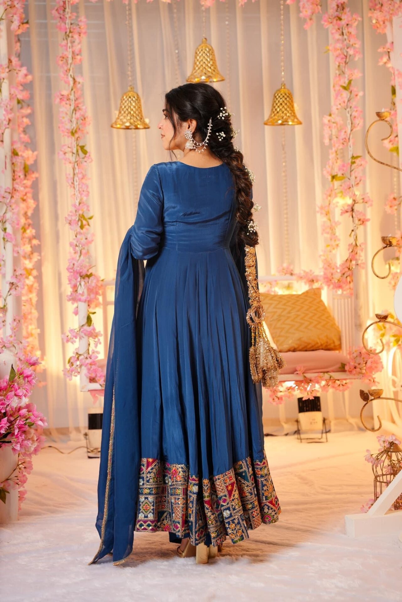 Embellished blue suit set