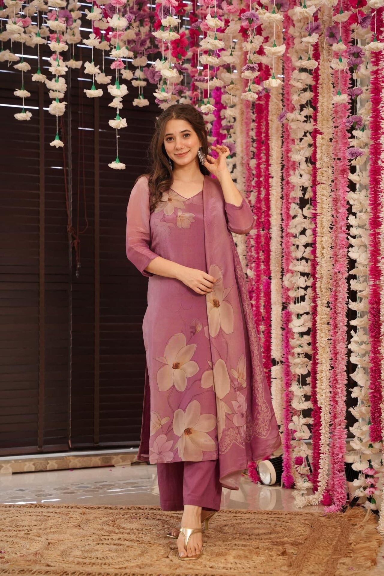 Rabia glow floral kurta set