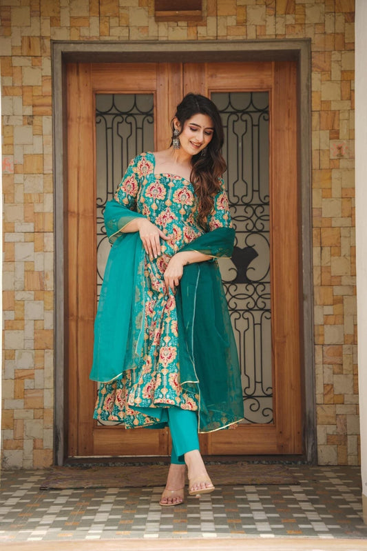 SHIBANI GREEN HEAVY SUIT SET