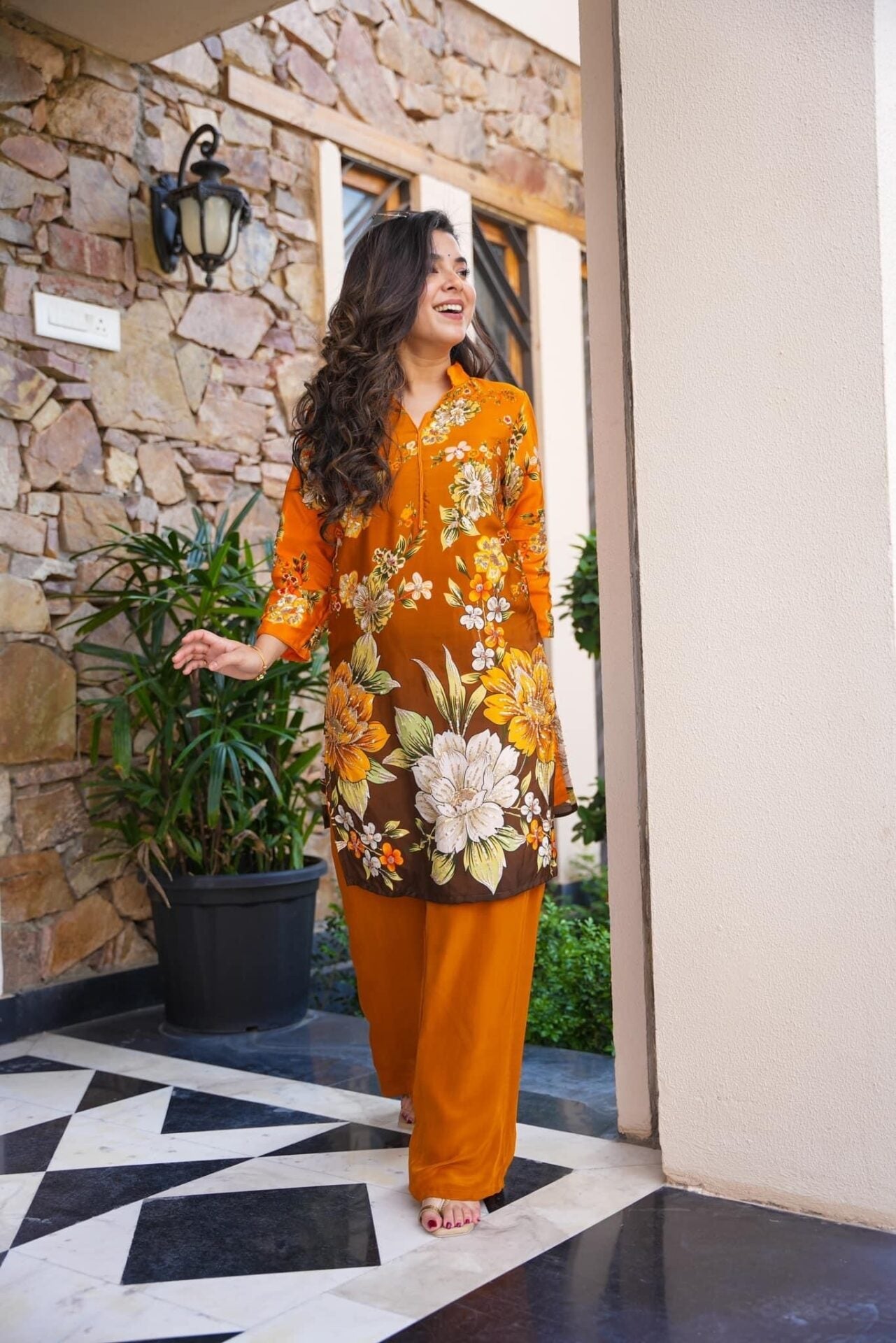 SYBIL EMBROIDERED KURTA SET