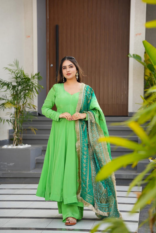 Zainab green crepe suit set