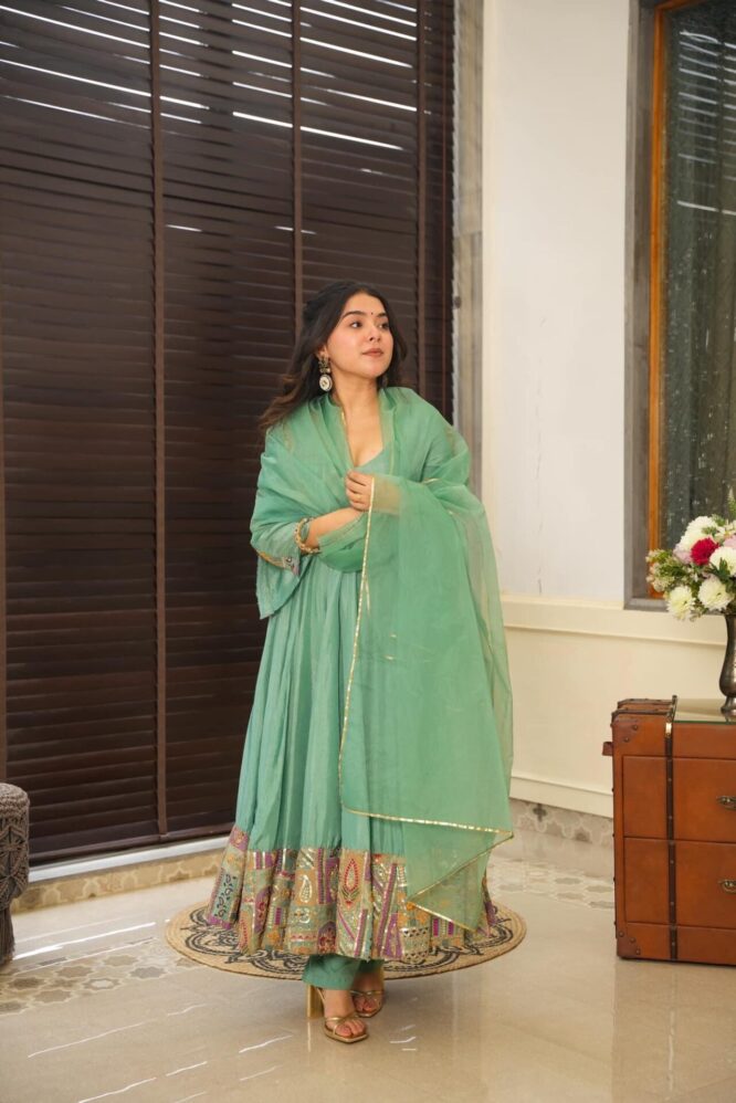 Janitha green suit set