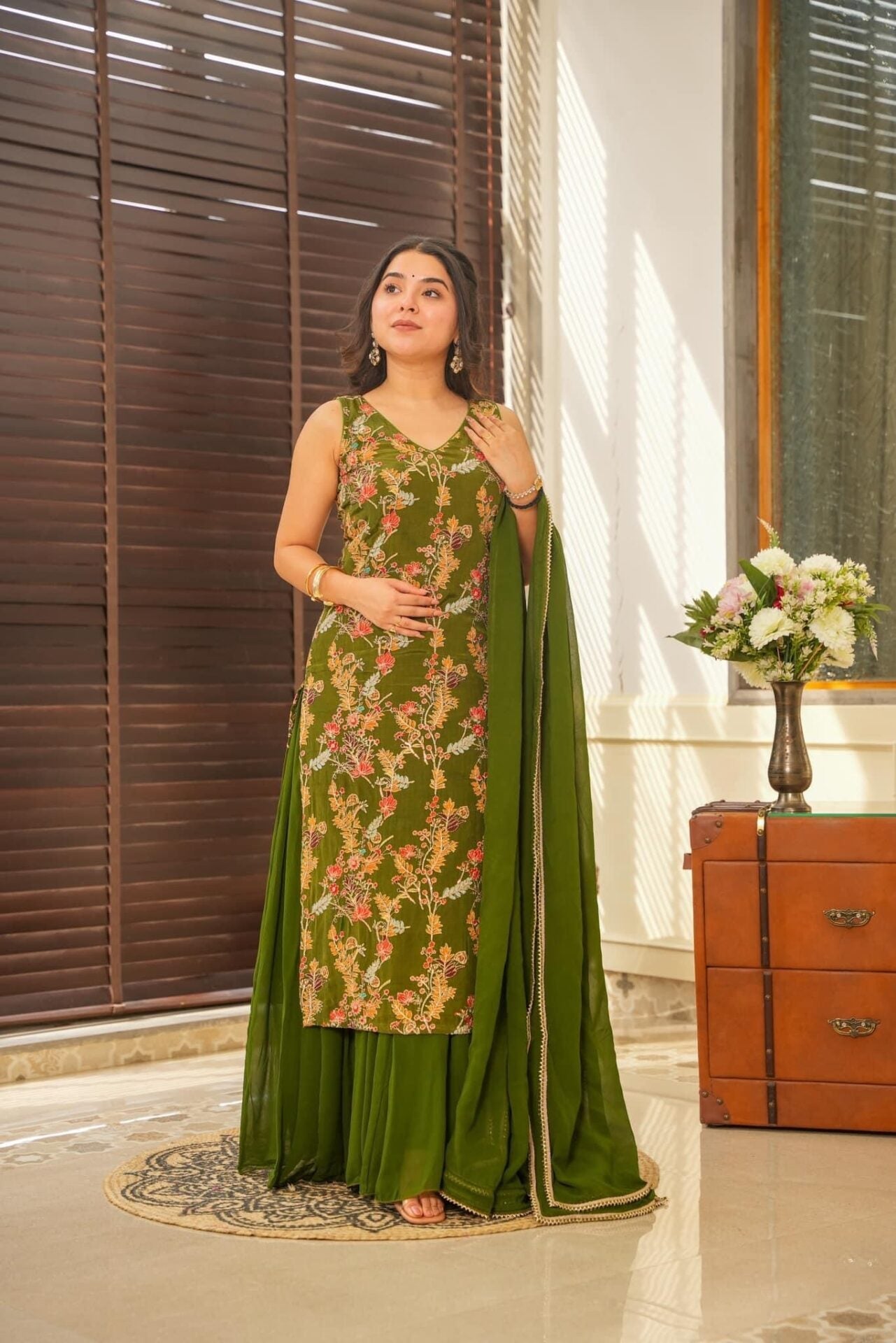 sakhi green heavy embroidered set