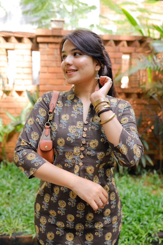 Trendy Short Kurti for Everyday Elegance