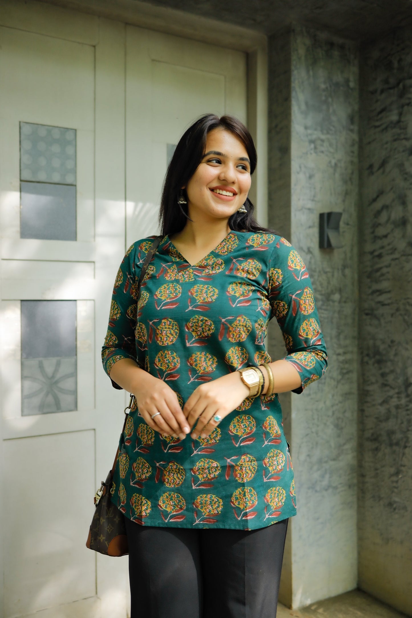 Trendy Short Kurti for Everyday Elegance