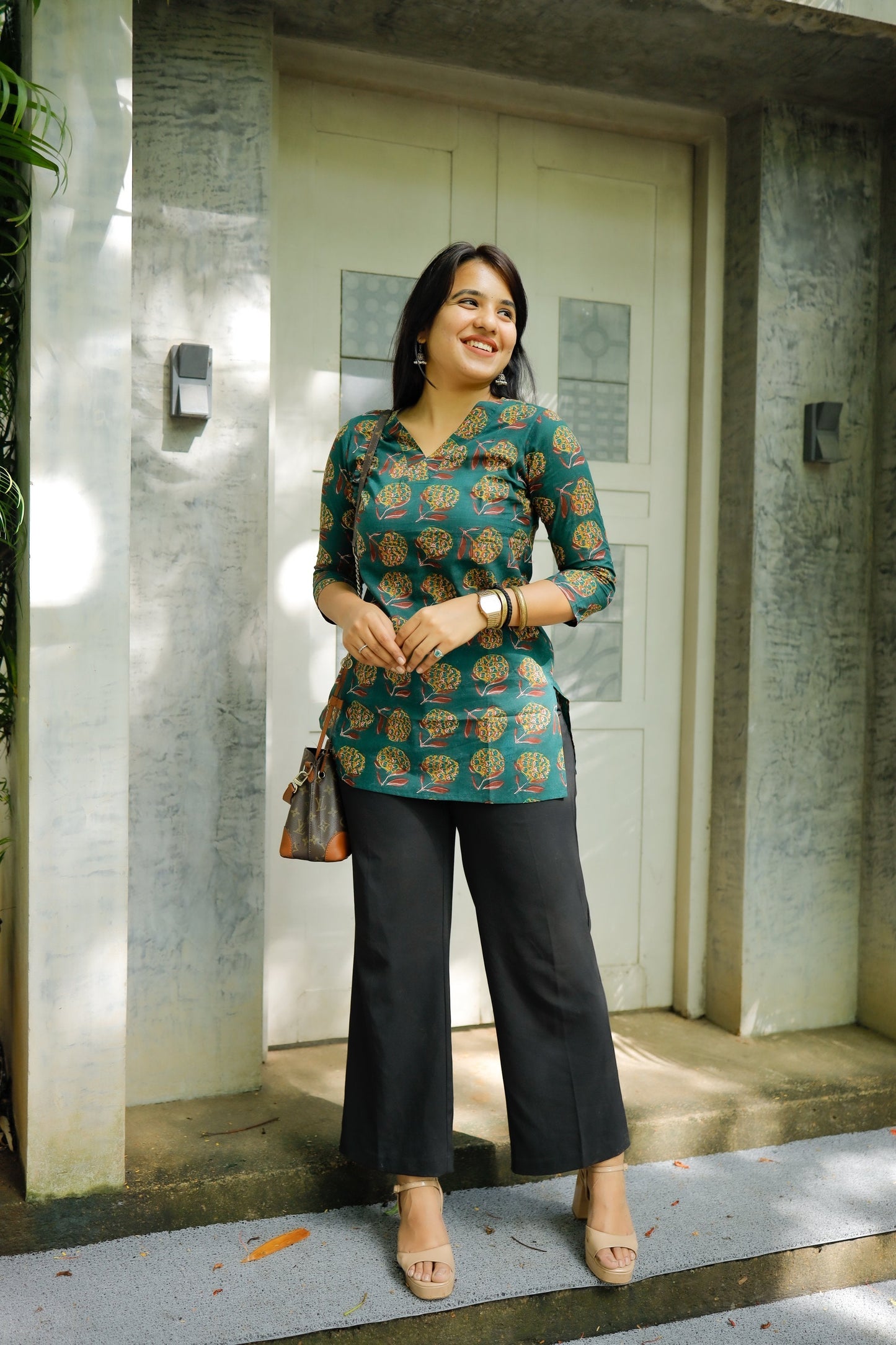 Trendy Short Kurti for Everyday Elegance