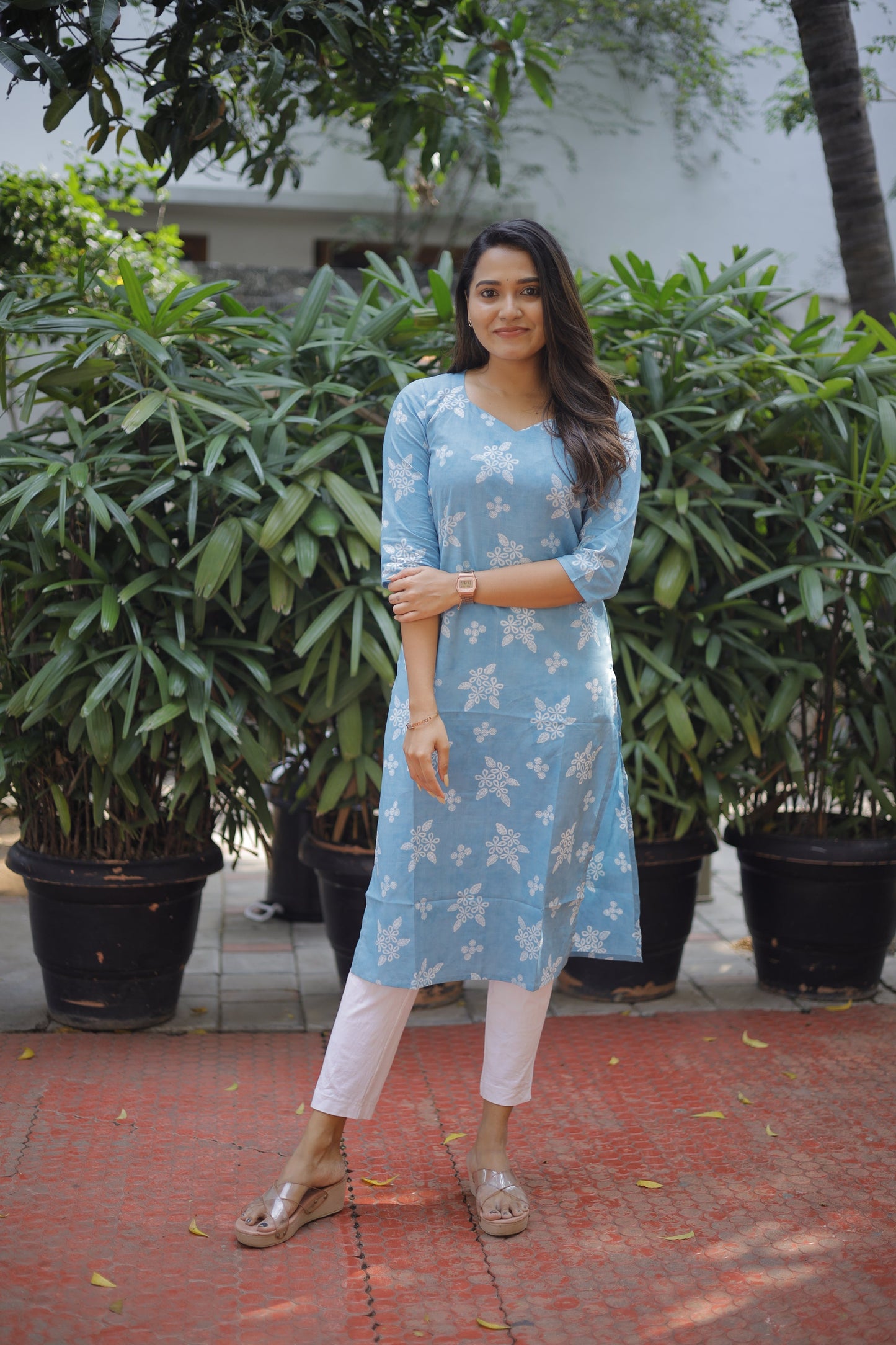 Shop Trendy Kurtis – Modern Styles for Timeless Elegance