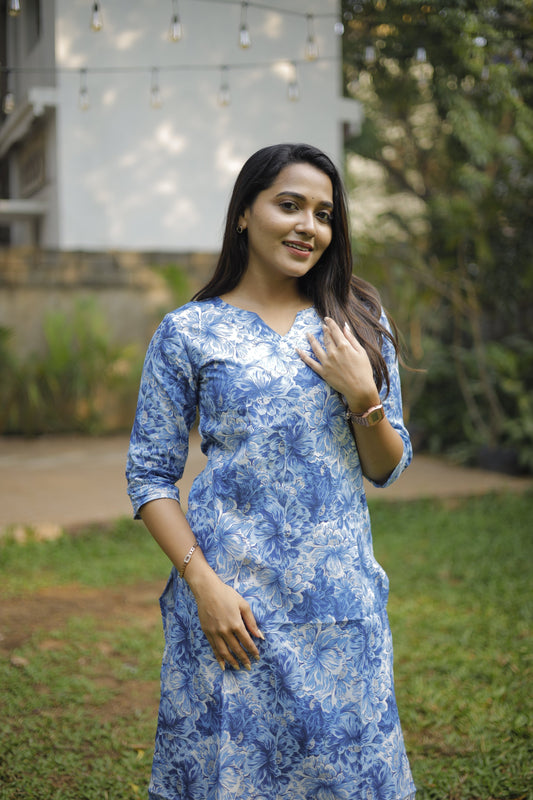 Traditional Meets Trendy – Discover Our Exclusive Kurtis